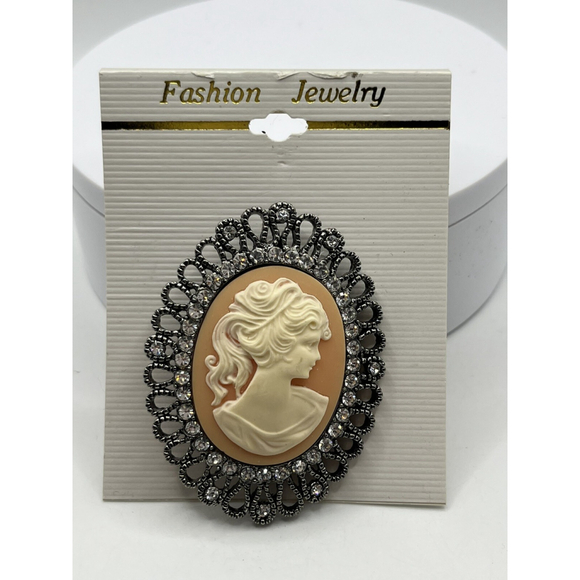 VTG SILVER TONE Pendant Brooch Oval Cameo PEACH Background Fashion Jewelry NEW - Picture 4 of 16